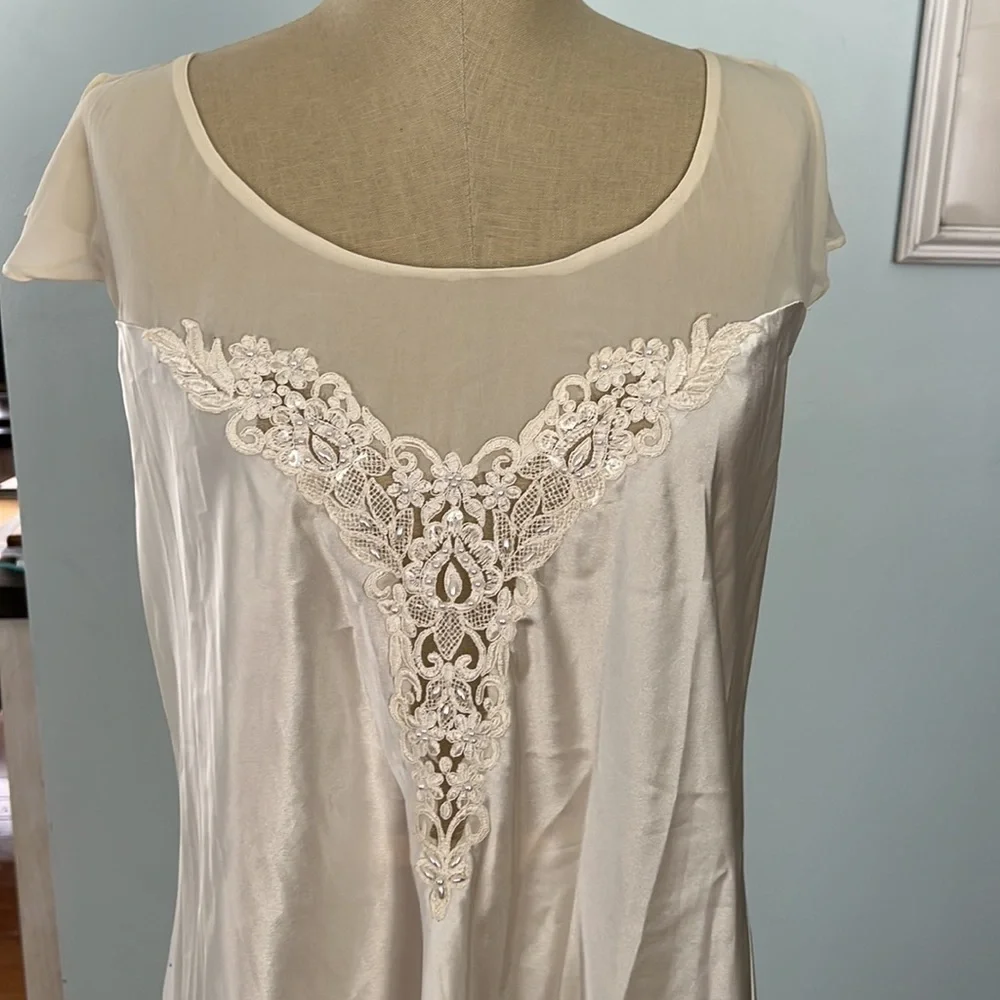 Dentelle here satin